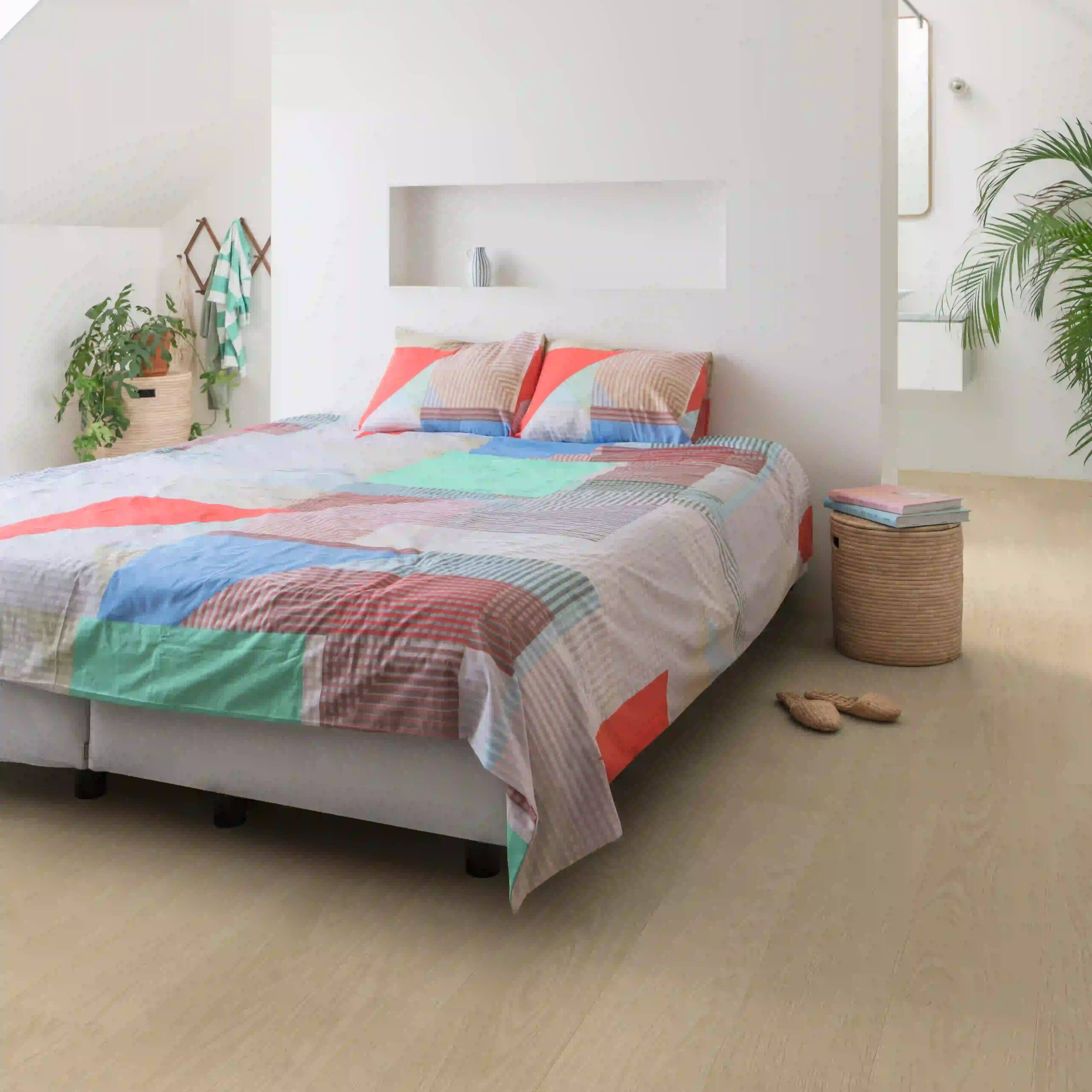 Quick-Step Alpha Blos Buttermilk Oak LVT Flooring AVSPU40277 - Image 3