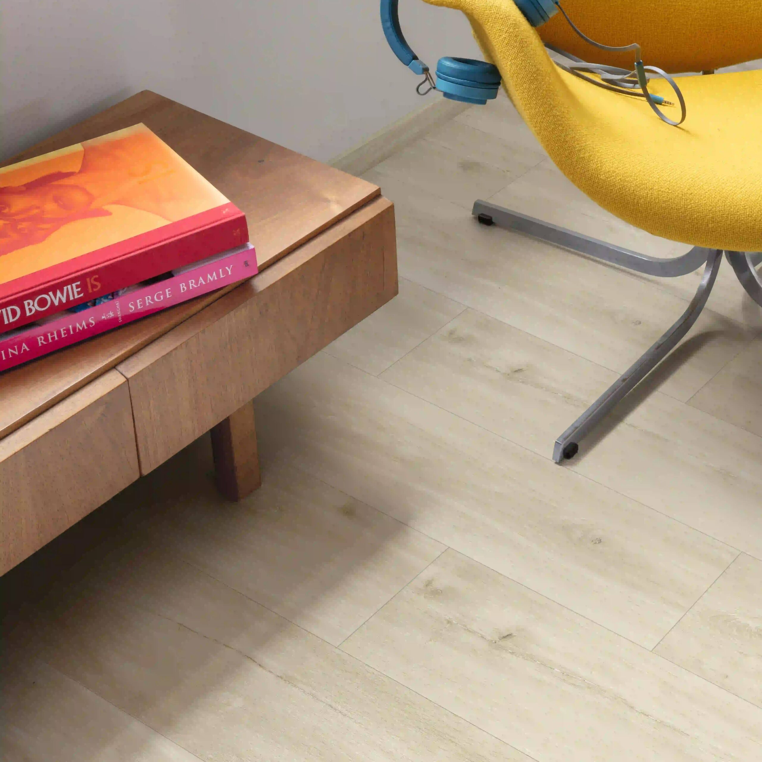 Quick-Step Alpha Blos Canyon Oak Beige LVT Flooring AVSPU40038 - Image 3