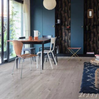Quick-Step Alpha Bloom Cotton Oak Cozy Grey LVT Flooring AVMPU40202